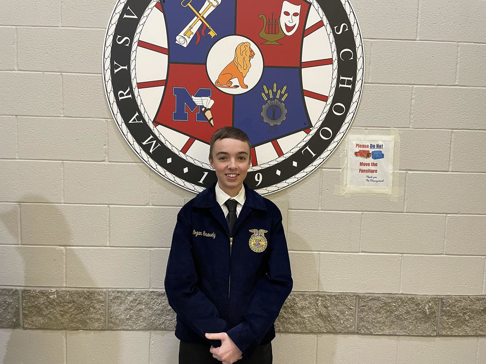 picture of Logan Snavely, state winner of FFA Creed contest